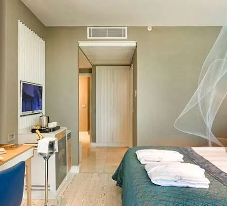 Wind Of Lara Hotel